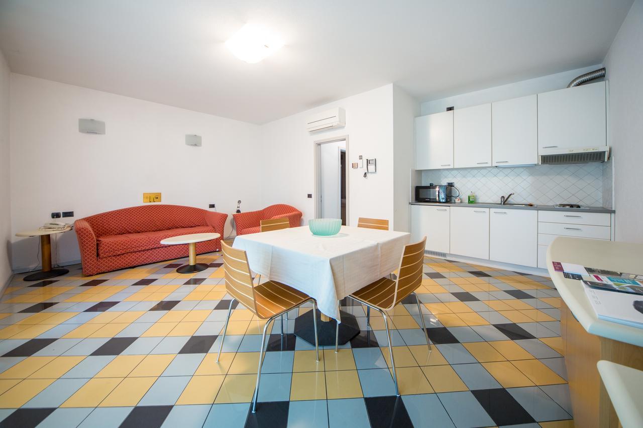 Piazzi House Aparthotel Sondrio Exterior photo