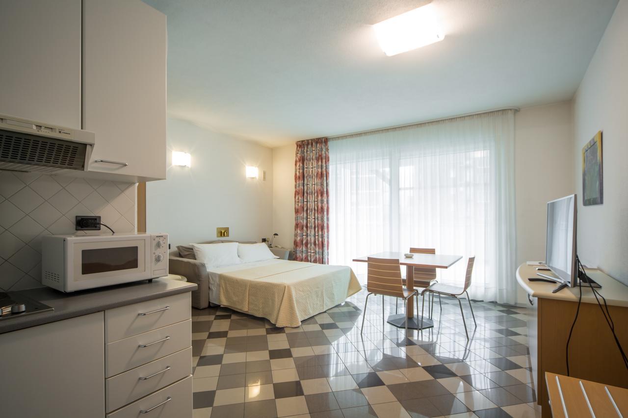 Piazzi House Aparthotel Sondrio Exterior photo