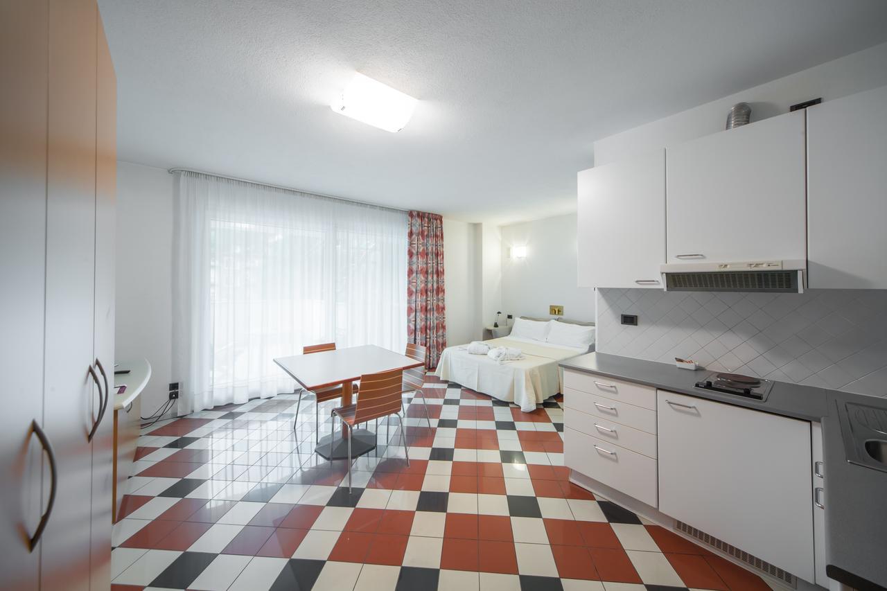 Piazzi House Aparthotel Sondrio Exterior photo