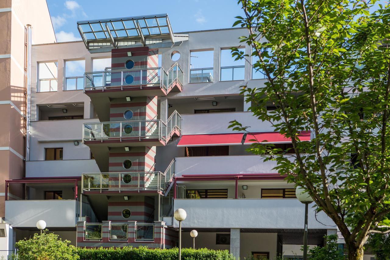 Piazzi House Aparthotel Sondrio Exterior photo