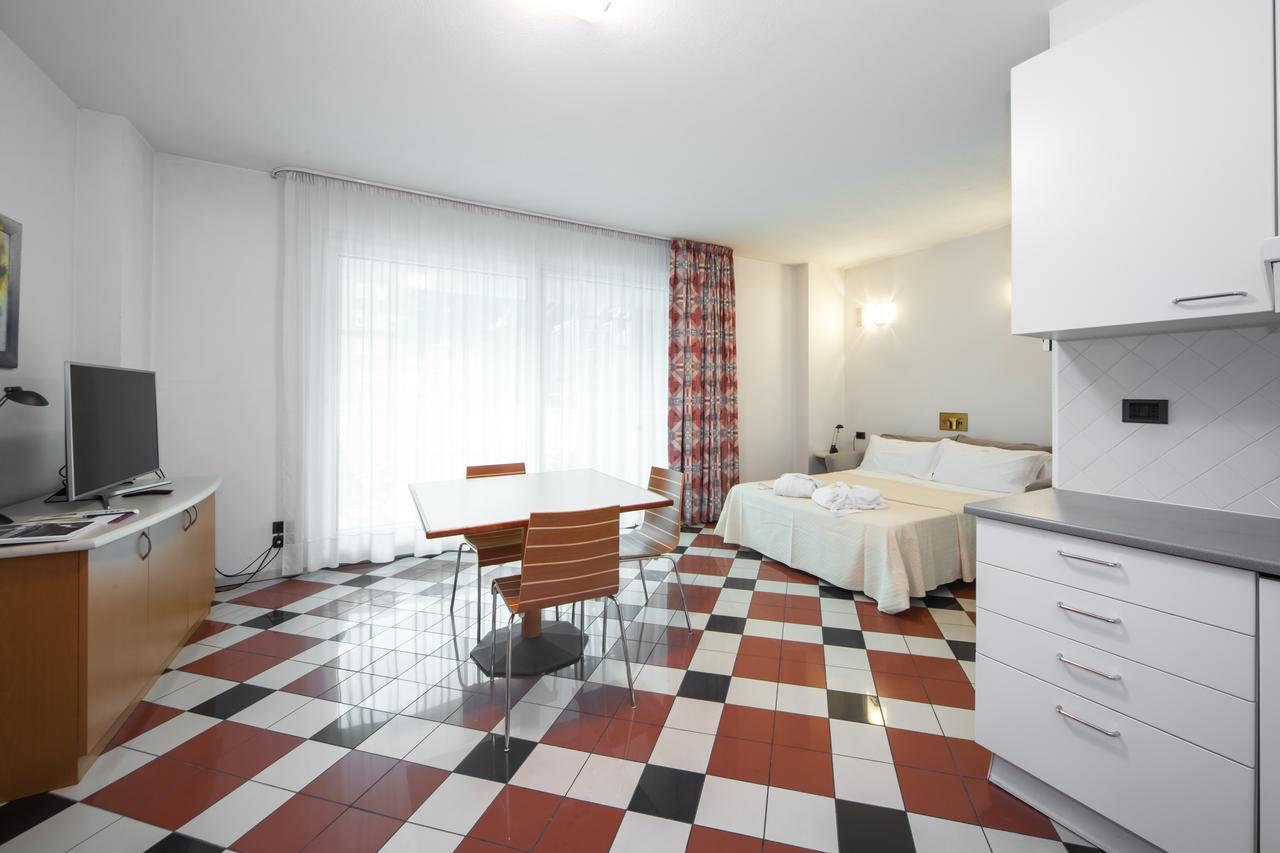 Piazzi House Aparthotel Sondrio Exterior photo