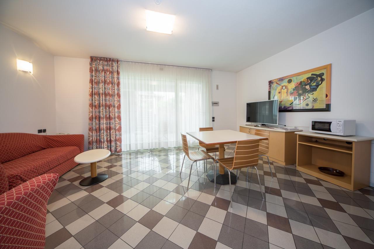 Piazzi House Aparthotel Sondrio Exterior photo