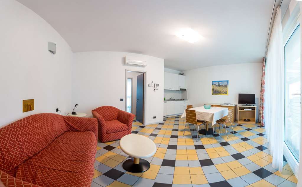 Piazzi House Aparthotel Sondrio Room photo